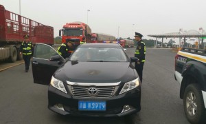 两“黑车”接力拉客，难逃科技“天网”